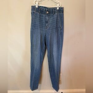 American Eagle Outfitters EUC High Rise Blue Jeans